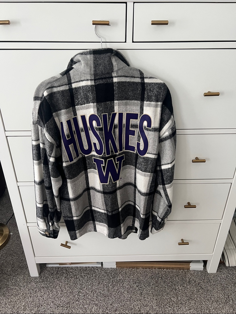 Huskies Plaid Fleece Jacket - Black & White